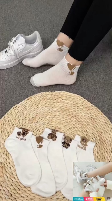 #5pairs #socks #japanesestylesocks #schoolsocks #coquettefashion #aestheticootd #coquettegirl #ootdideas