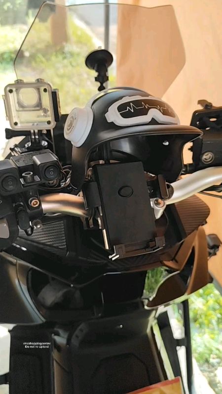 Motorcycle Cellphone holder with waterproof shade #motorcycle #motorcyclephoneholder #phoneholder #phoneholder360 #fyp #rmcshoppingcenter