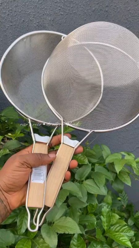 Strainer #strainer #FoodStrainer #stainlesssteelstrainer #stainlesssteel #kitchengadgets  #FreeCoinsInShopeeVideo