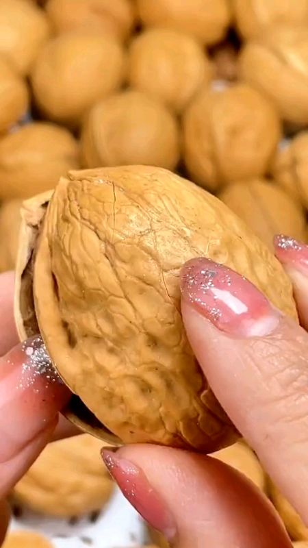 Roasted Walnuts 🥜 #Choice03 #MasMuraSaShopee #ShopeePHPaydaySale #FreeCoinsInShopeeVideo