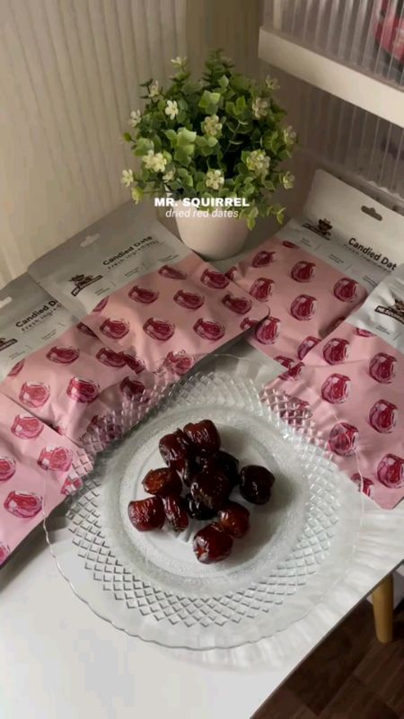 #【Buy 2 Take 2】Mr.Squirrel 1KG Dried Dates Dried Pitted Dates Fruit Dried Jujube Healthy Snack#Freecoins#Buynow !!!