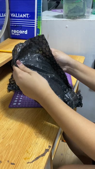 Eyelet puncher na kailangan ng mga crafter na katulad ko #eyeletpuncher #FREECOINSINSHOPEE #masmurasashoppe