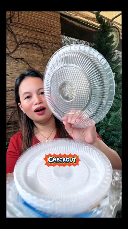 Disposable Plastic Plate ❤️ #christmasplate #newyearplate #transparentplate #ClearPlate #disposableplate #plasticplate #fyp #trend #trending #viral