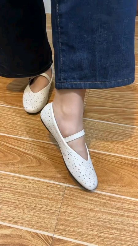 #leyashoes #dollshoes #flatshoes #closeshoes #shoesforwomen #everyone #viral #trending