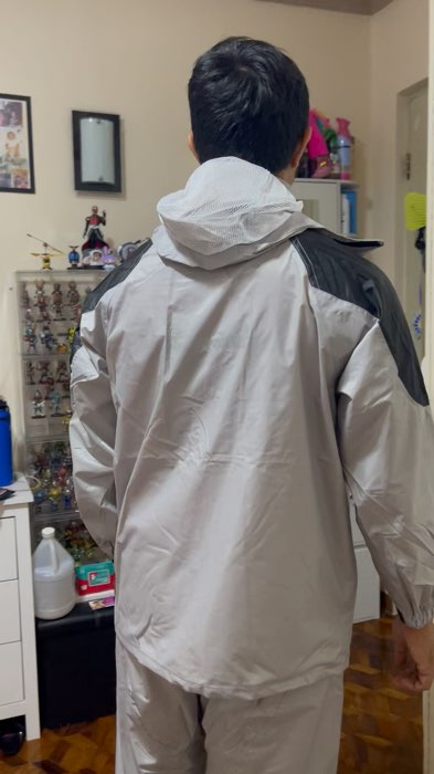 Natry na namin ung raincoat maganda wala ring amoy kapag nabasa hindi katulad sa ibang raincoat. will plan to buy black design pang gift #raincoat