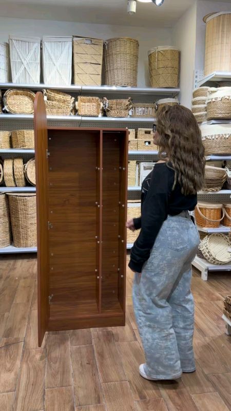 NEW full-length mirror with hidden storage cabinet😱🪞 #mirror #fulllenghtmirror #mirrorwithstorage #standingmirror #modernmirror #trending #viral