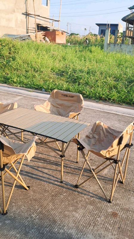 Perfect kahit saan #camping #campingchair #campingtable