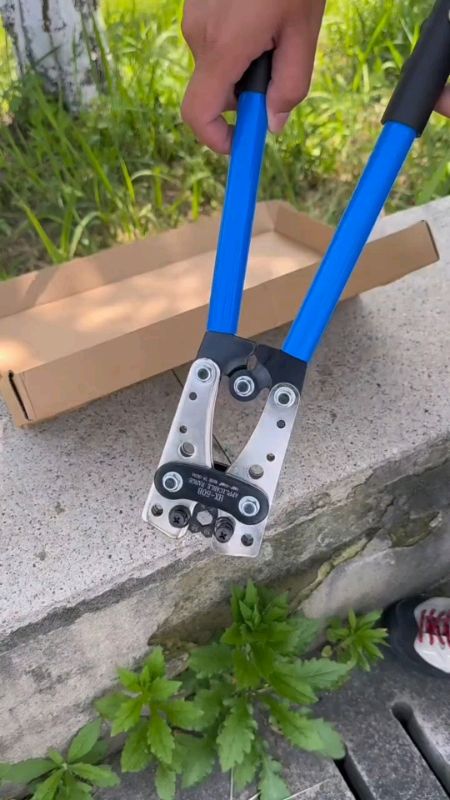 Crimping pliers. #ShopeePHPaydaySale #MasMuraSaShopee #FreeCoinsInShopeeVideo #crimpingpliers #crimpingtool #pliers #wirelugs #cablecutter