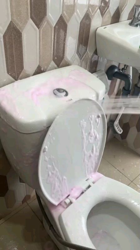 #bathroomcleaner #toiletcleaner #HugotSaShopee #MasMuraSaShopee #FreeCoinsInShopeeVideo