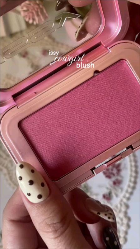 Issy Powder Blush Insert #issy #makeup #blush #powder #powderblush #fyp