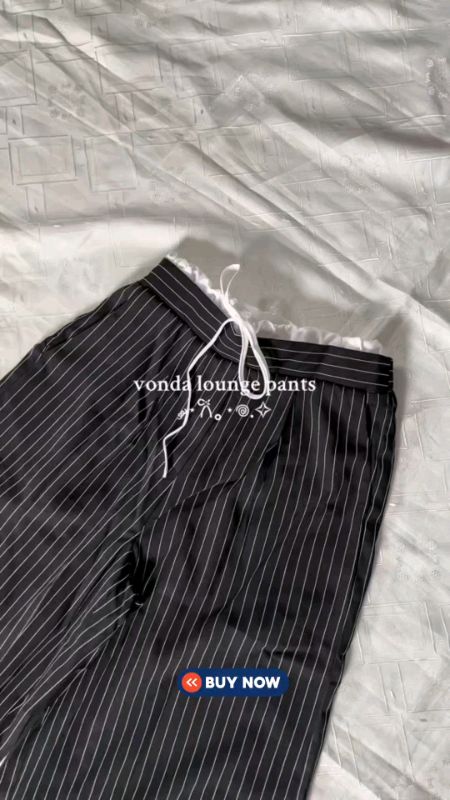 #vonda #loungepants #stripepants #loosepants #stripeloungepants
