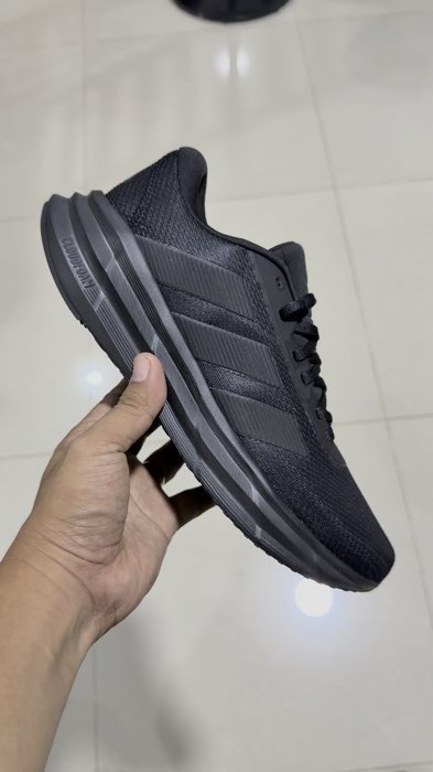 #runningshoes #shoes #adidasrunningshoes #running #adidasrunning