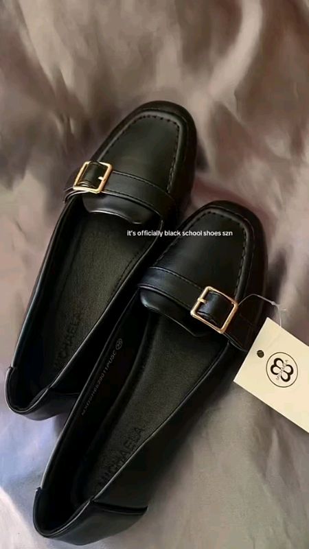 #BlackShoes #ShoesForWomen #ForSchool#Oofice #new #trending #fyyyppppp#shopeefind #masmurasaShopee#FreecoinsInshopeevideo#HugotsaShopee#Buynow