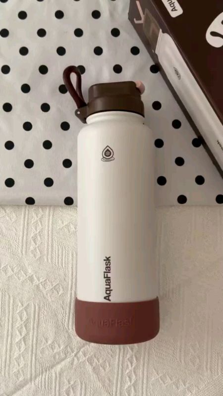#aquaflask #AquaFlaskFlipSip #flipsiptumbler #aquaflasktumbler #fyp #shopeetrend #sale #shopeeVideo #FreeCoinsInShopeeVideo #shopee #sulitdeals