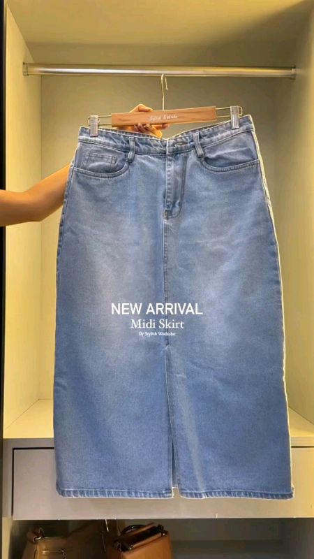 Midi Denim Skirt #ShopeePHPaydaySale #MasMuraSaShopee #FreeCoinsInShopeeVideo