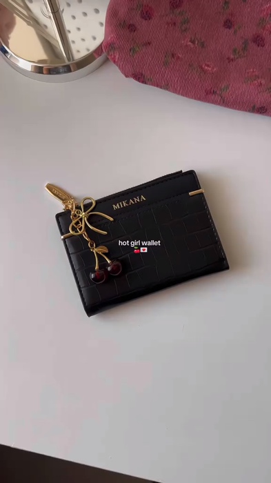 #FreeCoinsInShopeeVideo #christmasgifts #MikanaWallet