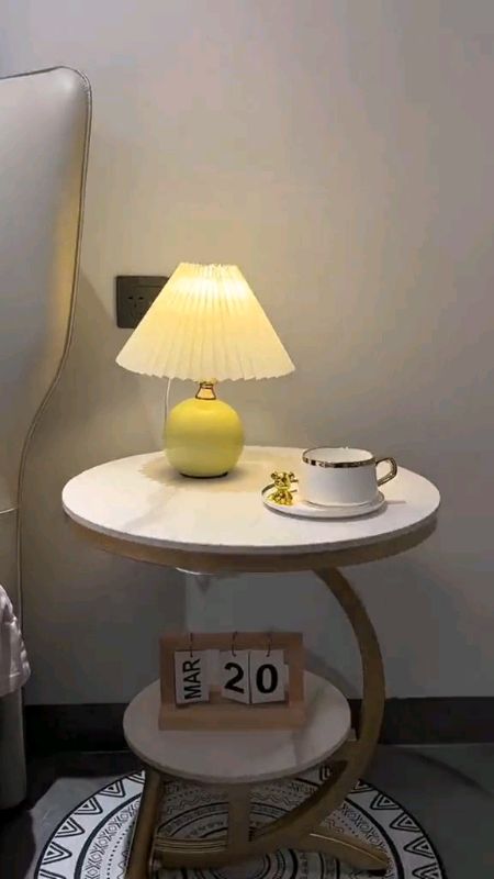 small round #table