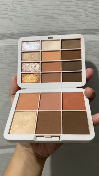 Skincare ko / 10 , ilalaban ko talaga to sa pinakamurang face palette. Subok na subok na! #fashion21multipalette #fashion21 #muktipalette