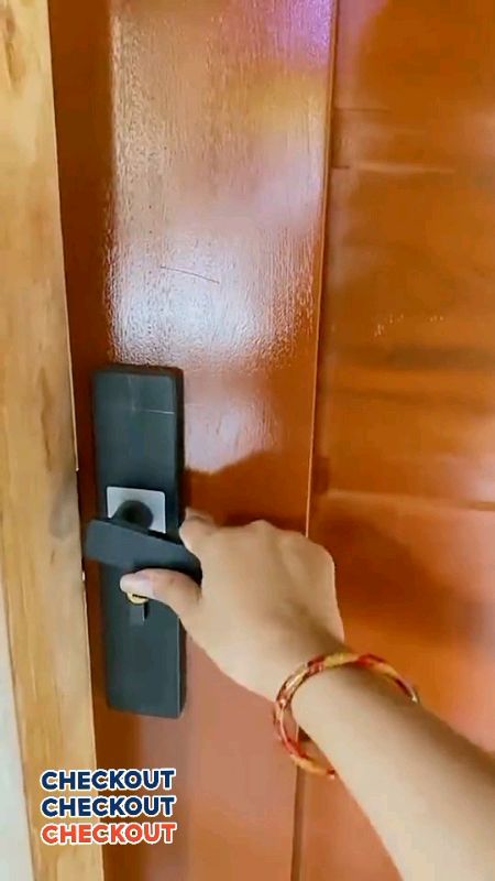 #stitch with sweet_thirst Alloy Door Lock #door #lock #MasMuraSaShopee #FreeCoinsInShopeeVideo #Home #essential #fyp #affordable