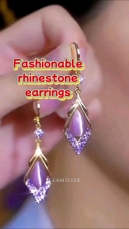 Fashionable rhinestone earrings #FreeCoinsInShopeeVideo #MasMuraSaShopee #AngDaliDaliSaShopee #ShopeePHPaydaySale #rhinestone #earrings