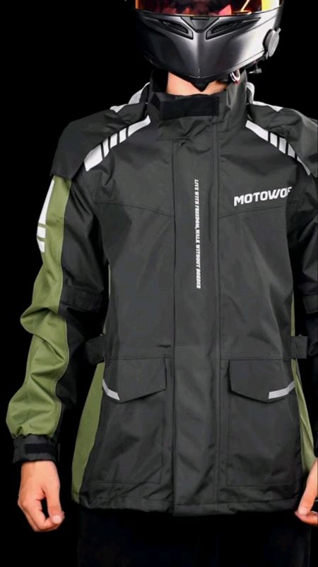 MotoWold Raincoat for the rainy szn☔ #raincoat #motowolf #heavyduty #MasMuraSaShopee #fyp #trending #jacket #kapote #viral #sale #waterproof