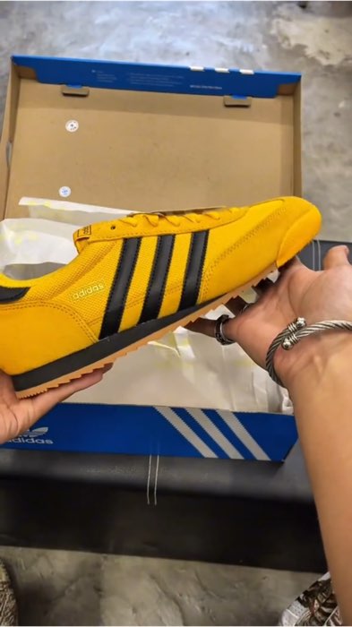 ￼adidas Lifestyle R71 Shoes Men Yellow JQ2577❤️💯#adidas #Lifestyle #shoes #MasMuraSaShopee #FreeCoinsInShopeeVideo #shopeepaydaysale #fyp #trend