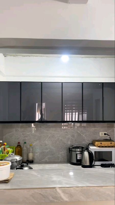 #FreeCoinsInShopeeVideo #kitchencabinet #aluminumkitchencabinet #temperedglasskitchencabinet #hangingkitchencabinet #wallcabinet
