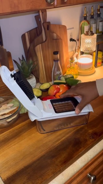 #Kitchen #kitchenfinds #easyhacks  #multifunction #grater #slicer #need #bilina #sulit #shopee
