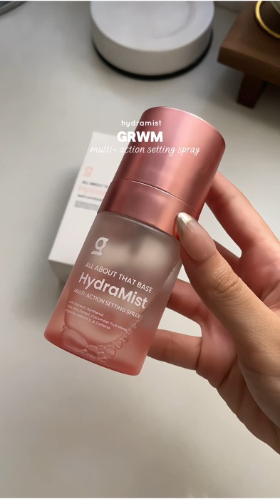 grwm spray mist 🫧 #grwm #hydramist #fixingspray #settingspray #makeup #oilskin #reco #trending #viral #trend #fyp #foryou #women #MasMuraSaShopee
